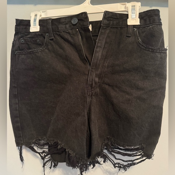 Glassons size 8 black jean shorts - Picture 1 of 4